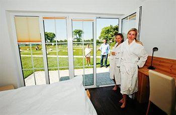 Hotel Havellandhalle - Hotel, Sport Und Wellness